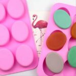 Form für 6 ovale Seifen: Die immer aktuelle Vintage-Form! (Maße einer einzelnen Seife 7,8 x 6 x 2,5 cm H)