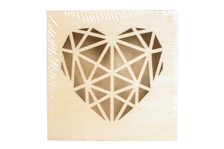 Holzbox mit Laserschnitt-Motiv Herz-Origami, Maße 11,3 x 11,3 x 5 cm